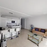 Gaviota Apartment *